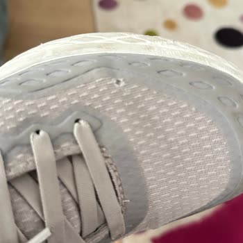 Columbia Spor Ayakkabısında Kısa Sürede Deformasyon Ve Ücret İadesi Talebi