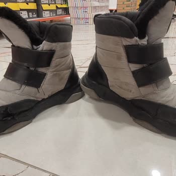 Benetton Çocuk Botları Kısa Sürede Yırtıldı, Değişim Süreci Uzadı