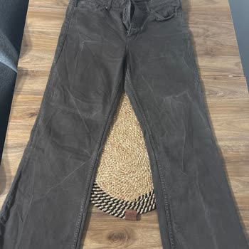 Zara Pantolonunda Renk Akışı, Mağaza İadeyi Reddetti