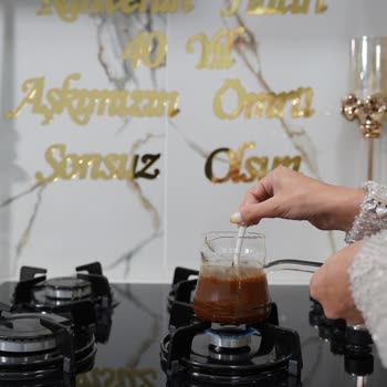 Salon Safir (Sultanbeyli) Hem Aksaklıklar Yaşandı Hem De Hizmet Kalitesi Anlatılanın Altında Kaldı