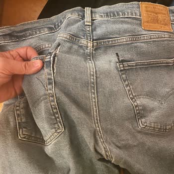 Levi’s 502 Pantolonlarda Arka Cep Yırtılması Ve Kalite Şikayeti