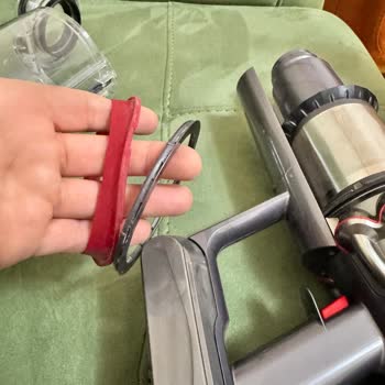 Dyson V15 Süpürge Conta Sorunu Ve Değişim Talebi