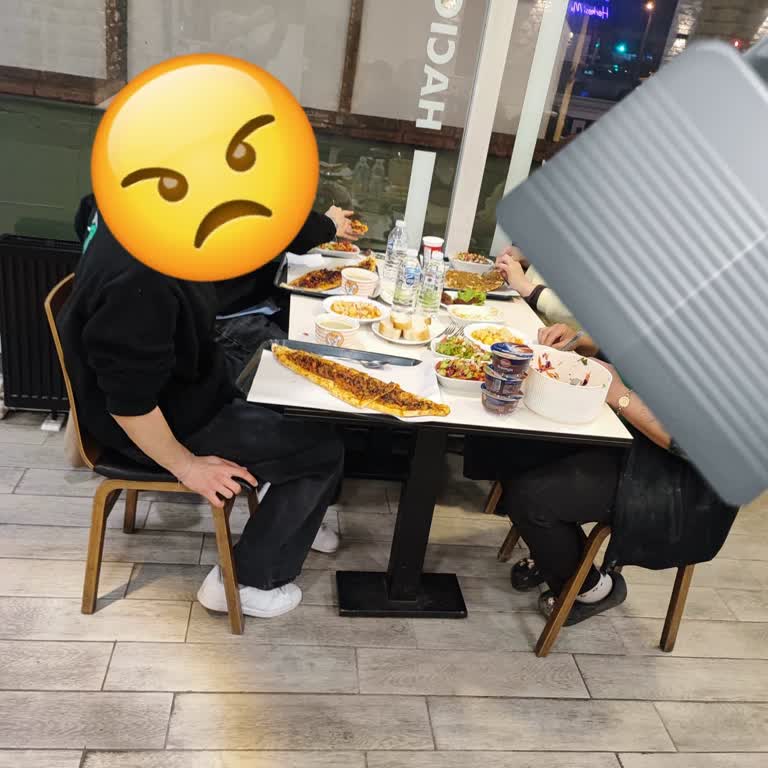 Hacıoğlu Restaurant İftar Vaktinde Pide Reddi Ve Çalışanların Ayrımcı Tutumu
