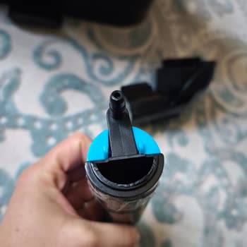 Kısa Sürede Kırılan Koltuk Yıkama Makinesine Yedek Parça Bulunamaması Nedeniyle Ücret İadesi Talebi