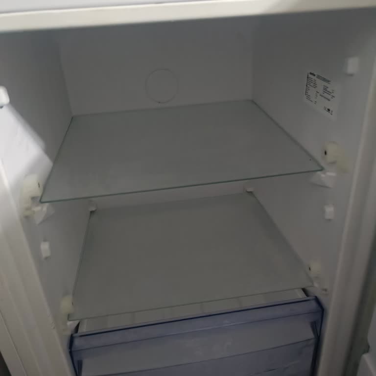 Simfer Derin Dondurucu Kapakları Açılmıyor Ve Kırılıyor: Ücretsiz Parça Değişimi Talebi