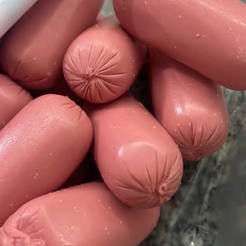 Keskinoğlu Sosisinde Görülen Beyaz Lekeler Tüketici Güvenliğini Tehdit Ediyor