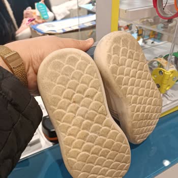 Vicco Mağazasında Kalitesiz Ayakkabı Ve Kaba Personel Davranışı