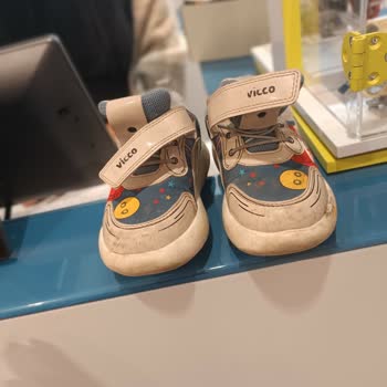 Vicco Mağazasında Kalitesiz Ayakkabı Ve Kaba Personel Davranışı