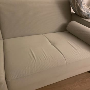 Noira Koltuk Takımında Hızlı Kumaş Sarkması Ve Kalıcı Kırışma