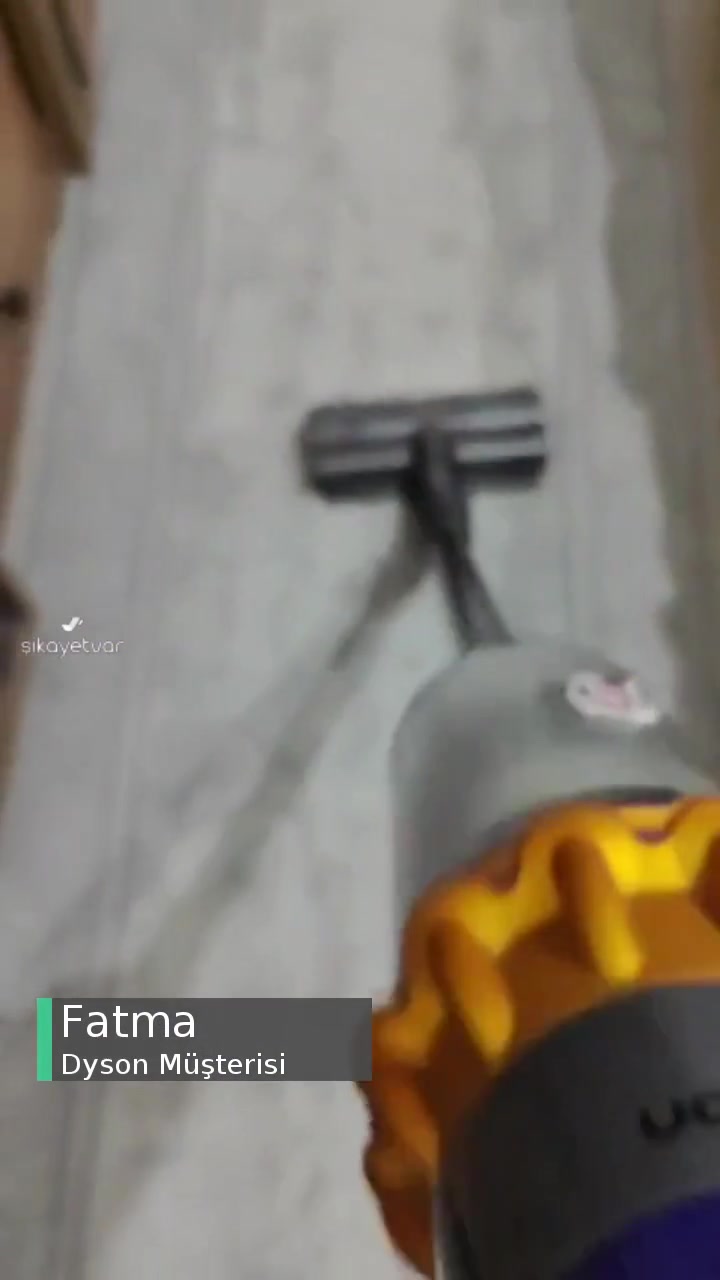 Dyson V15 Süpürgem Algılamıyor. 2 3 Denememde Çalışıyor Sonra Duruyor videonun kapak resmi