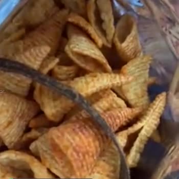 Doritos Paketin İçindeki Plastik Parça