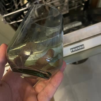 Bardaklar Sürekli Kirli Çıkıyor, Makine Tamiri Veya Değişimi Gerekiyor