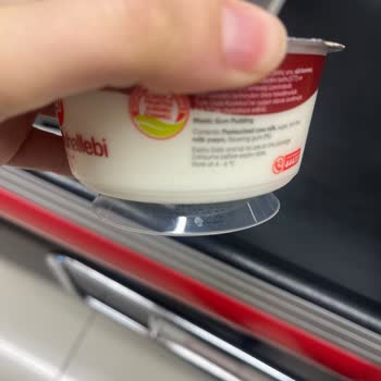 Gıda Güvenliği İhlali: Okul Çevresinde Tarihi Geçmiş Sütlü Tatlı Satışı