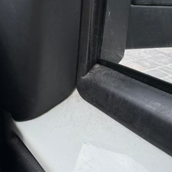 İç Temizliğin Eksik Olması Nedeniyle 1300 TL İadesi Talebi