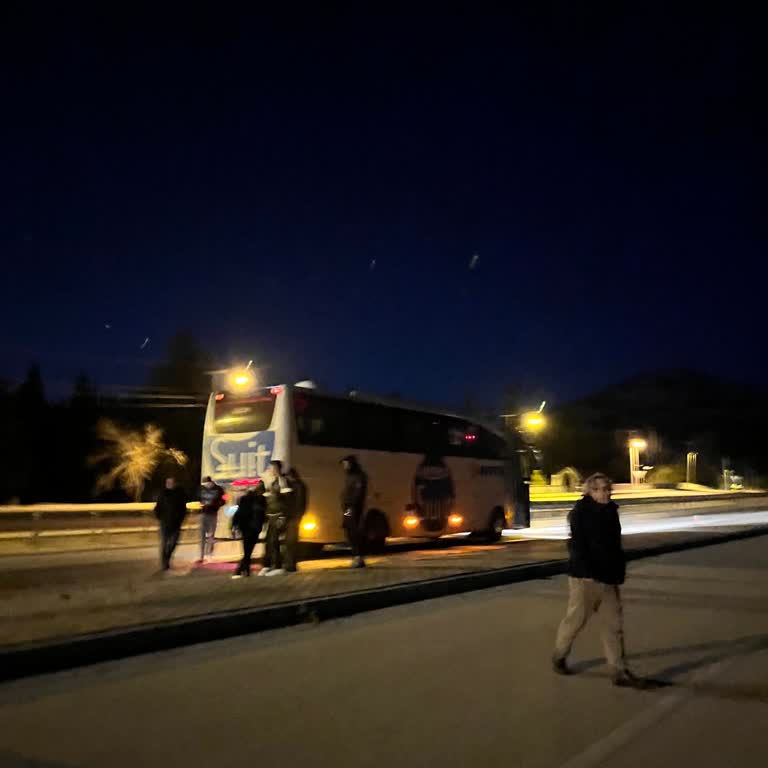 Soğukta Yolda Kalan Otobüs Ve 3 Saat Gecikme, Ücret İadesi Talebi