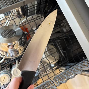 Siemens Bulaşık Makinesinde Çatal Bıçaklarda Derin Çizikler Ve Lekeler