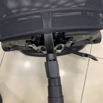 Kırık Ofis Koltuğu Ve Teslimat Gecikmesi İçin Çözüm Bekliyorum