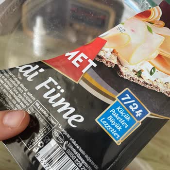 Namet Salamı Süresi Dolmamış Olmasına Rağmen Kupkuru Ve Sert