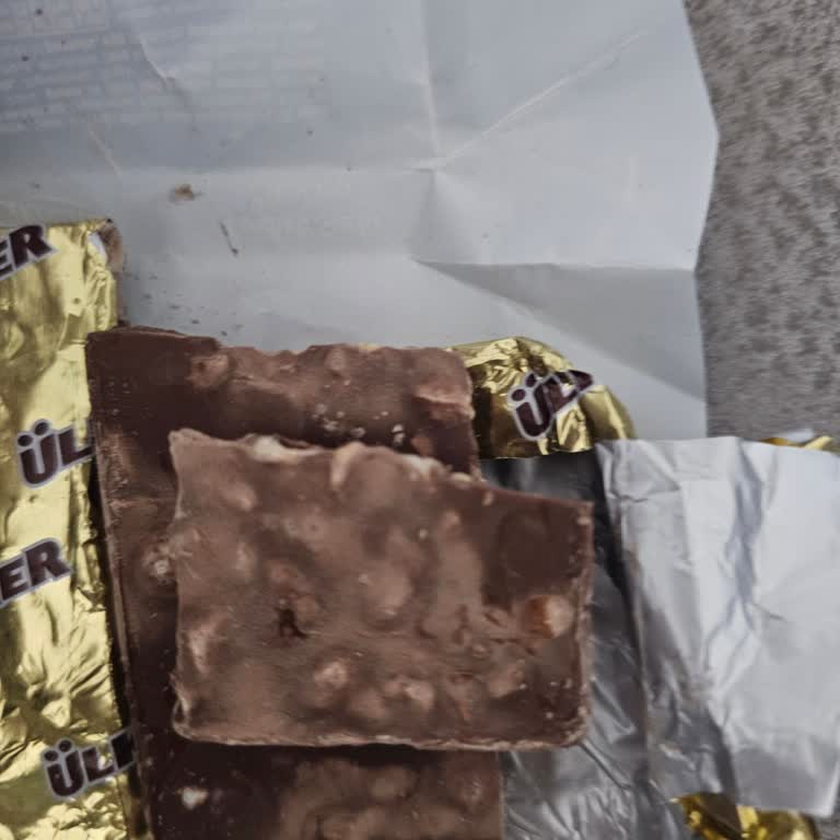 Ülker Çikolatası Bozuk Ve Sağlık Riski! İade Talebi