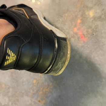 Ayakkabının Kısa Sürede Deforme Olması Ve Renk Atması Nedeniyle Tam Geri Ödeme Talebi