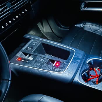 Citroën C5 Aircross Roof Leak Causes Interior Flooding