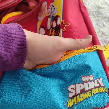 Defolu Anaokulu Çantası İadesi Reddedildi, A101 Şubeleri Sorumluluk Almıyor