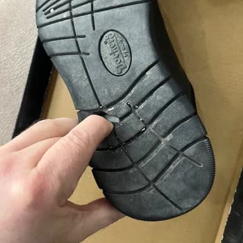 Ayakkabının Topuk Kısmı 18 Gün İçinde Delindi, Üretim Hatası Ve İade Talebi