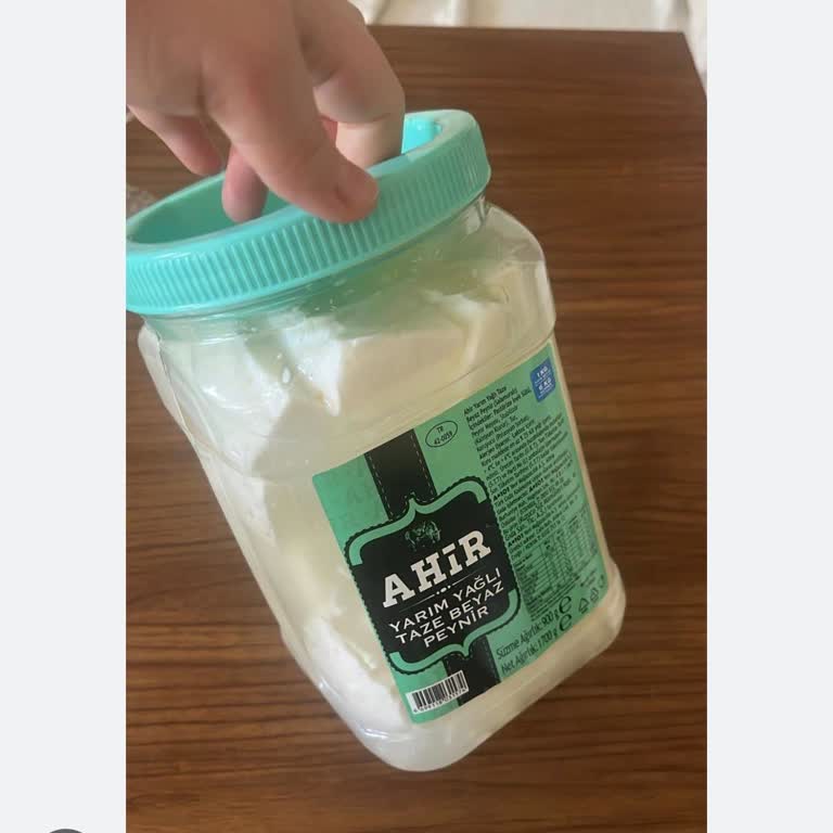 A101'de Bozuk Peynir İadesi Reddedildi