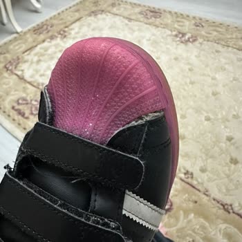 Superstar Ayakkabım 3 Ayda Açıldı, Garanti Reddi Ve Ücretsiz Değişim Talebi