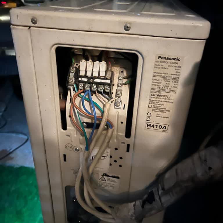 Panasonic Etherea 15000 BTU sin tapa lateral, solicito repuesto