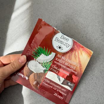 Bee Beauty Nemlendirici Maskede Kağıt Yok