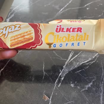 Renk Değişikliği Ve Sağlık Endişesiyle Bozuk Ülker Gofreti İçin Değişim Talebi