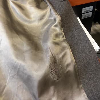 Yün Paltonun İç Astarı Üç Ayda Deforme Oldu, Değişim Talebi Reddedildi