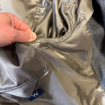 Yün Paltonun İç Astarı Üç Ayda Deforme Oldu, Değişim Talebi Reddedildi