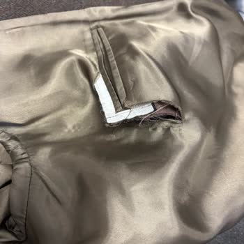 Yün Paltonun İç Astarı Üç Ayda Deforme Oldu, Değişim Talebi Reddedildi