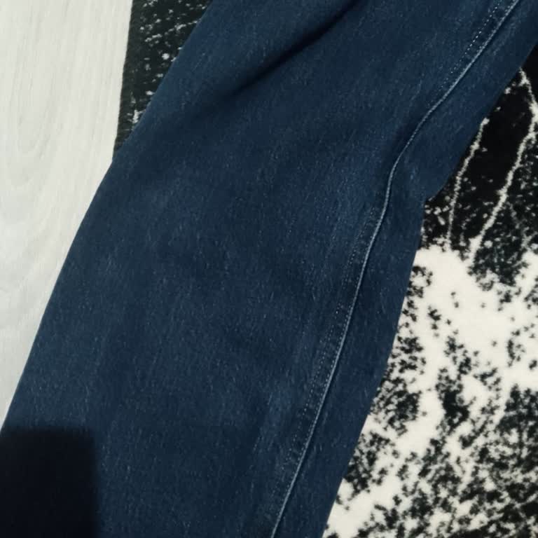 Mavi Mağazasında Jeanin Renk Atması Ve Beyaz Çizgilenmesi Nedeniyle İade Ve Değişim Talebi