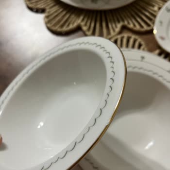 Çizik Ve Soyulmuş Yemek Takımında Yedek Parça Sorunu