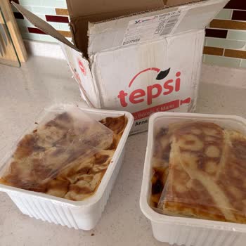 Yurtiçi Kargo Ambalaj Hatası Ve Koli Kokusuyla Börek Teslimatı