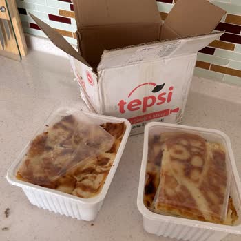 Yurtiçi Kargo Ambalaj Hatası Ve Koli Kokusuyla Börek Teslimatı