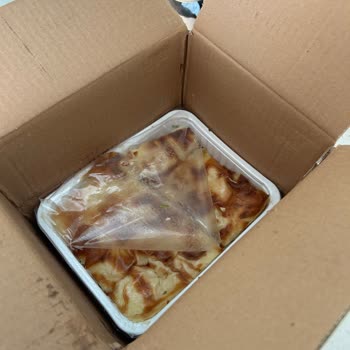 Yurtiçi Kargo Ambalaj Hatası Ve Koli Kokusuyla Börek Teslimatı