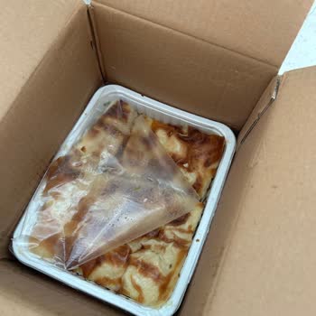 Yurtiçi Kargo Ambalaj Hatası Ve Koli Kokusuyla Börek Teslimatı