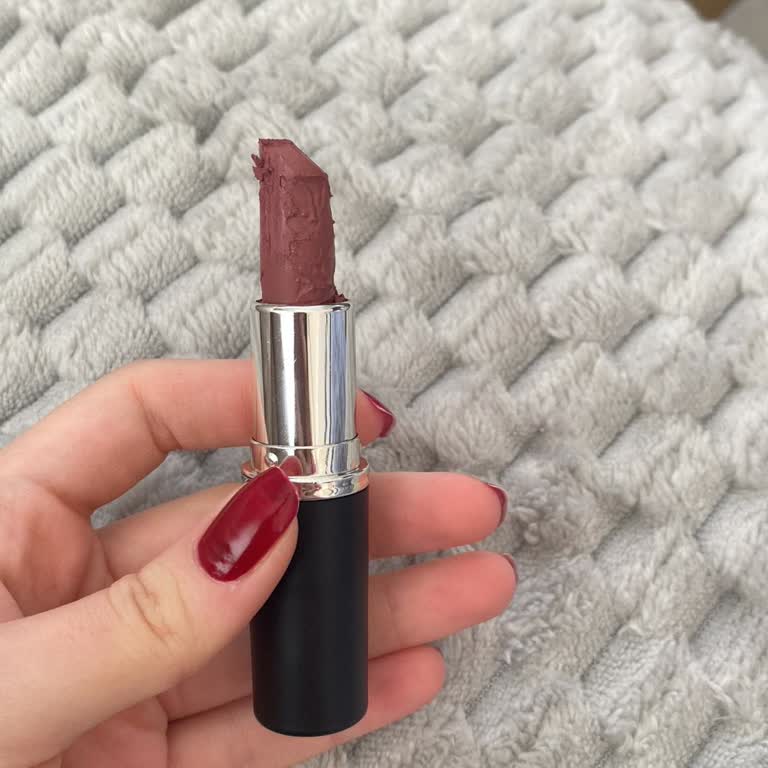 Kırık Mac Ruj Ve Yanıtsız Satıcı