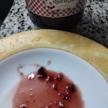 Vişne Reçelinde Kurtlu Kavanoz Sağlık Riski Ve Denetim İstemi