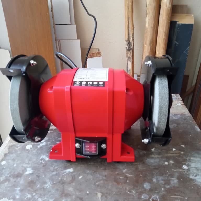 Sipariş Edilen Makine Yerine Farklı Ürün Gönderilmesi Ve Kutu Üzerinde Sahte Etiketleme