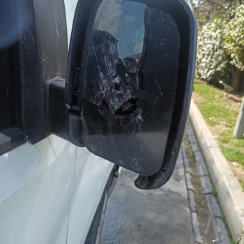 Wash Oto Yıkamada Kırılan Yan Ayna İçin 2.300 TL Tazmin Talebi