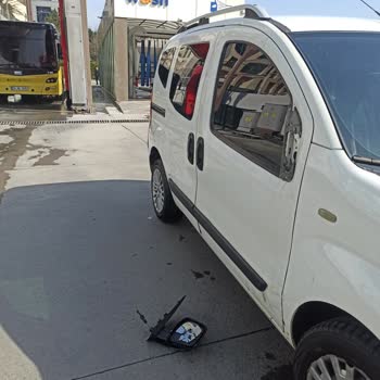 Wash Oto Yıkamada Kırılan Yan Ayna İçin 2.300 TL Tazmin Talebi