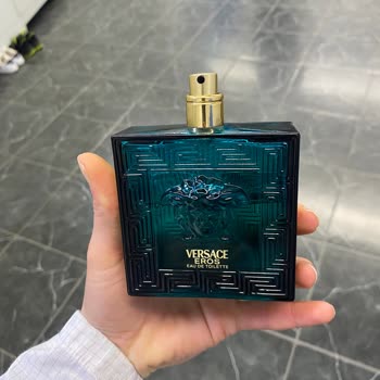 Kusurlu Versace Parfümün İadesi İçin Hızlı Geri Ödeme Talebi