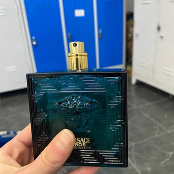 Kusurlu Versace Parfümün İadesi İçin Hızlı Geri Ödeme Talebi