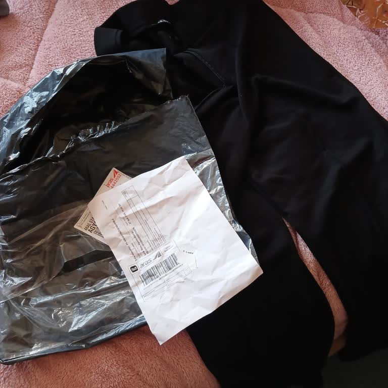 İki Pantolon Siparişinde Bir Tanesi Eksik Gönderildi