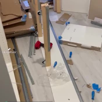 IKEA'nın Hemnes Divanda Kusurlu Parçayı Değişmeme Israrcılığı!